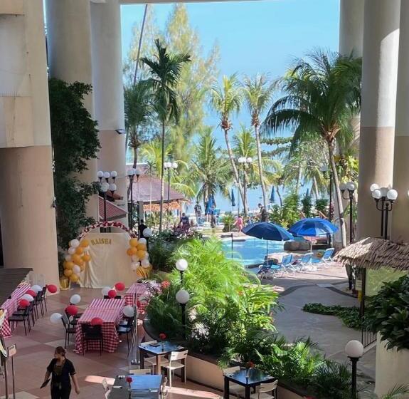 オーシャンビュースーペリアースイート, Paradise By The Sea In Penang By Veron At Rainbow Paradise