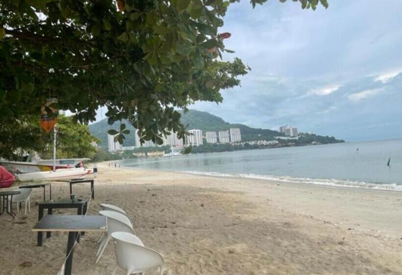 オーシャンビュースーペリアースイート, Paradise By The Sea In Penang By Veron At Rainbow Paradise