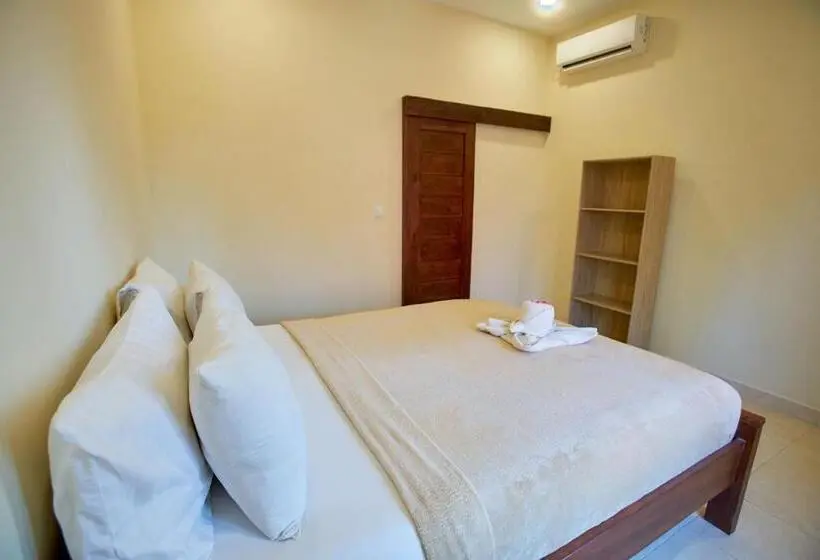 اتاق استاندارد با بالکن, Risna Homestay