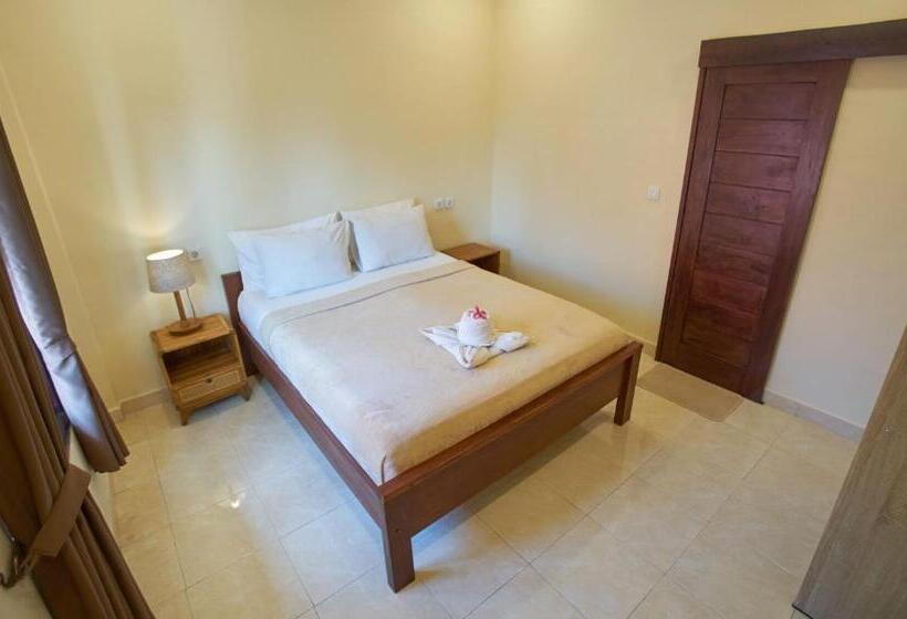 غرفة قياسية مزوَّدة بشُرفة, Risna Homestay