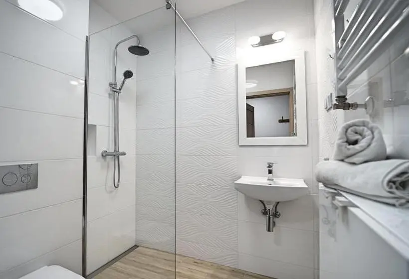 1階の1ベッドルームアパートメント, Apartamenty Everysky Słowackiego 5a B