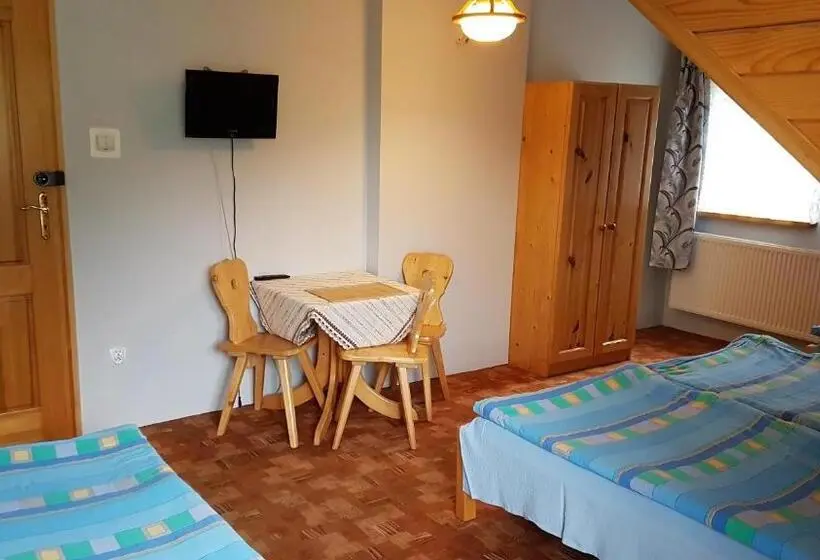 スタンダード４人部屋, Gospodarstwo Agroturystyczne Dolina Zachwytu