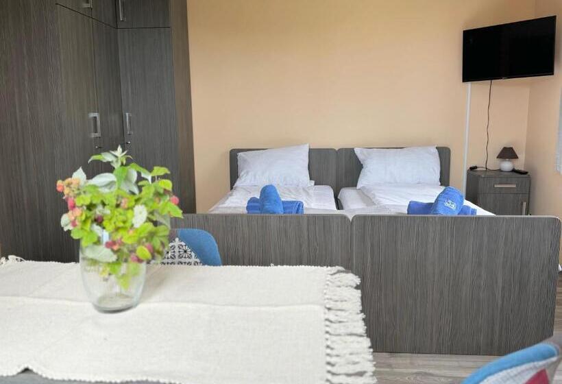 スタンダード4人部屋, Błękitna Norda Pokoje Z Widokiem Na Morze