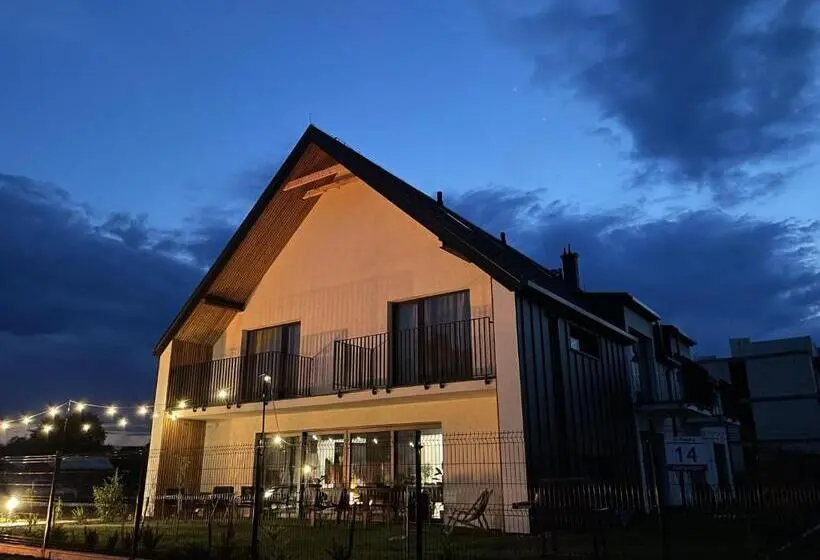 Standard Neljän Hengen Huone, Między Wodami