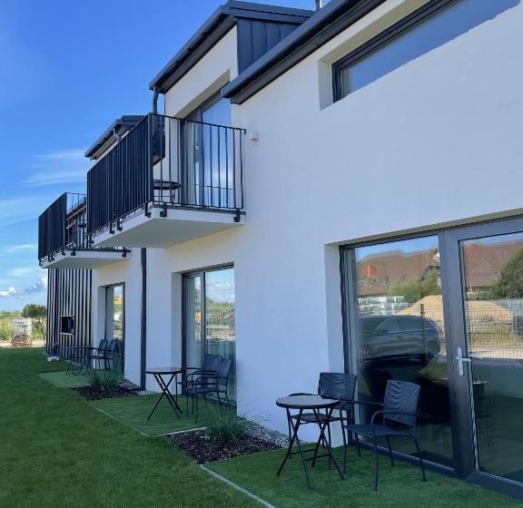 דירת חדר, Między Wodami