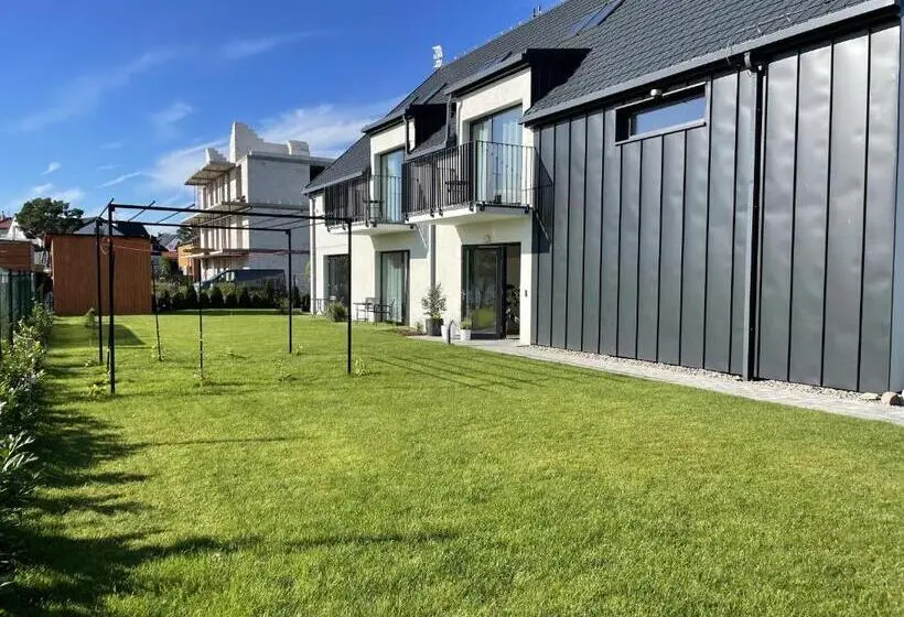 Standard Neljän Hengen Huone Parveke, Między Wodami