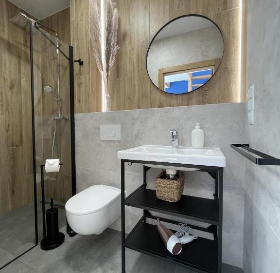 חדר לארבעה סטנדרטי עם מרפסת, Między Wodami