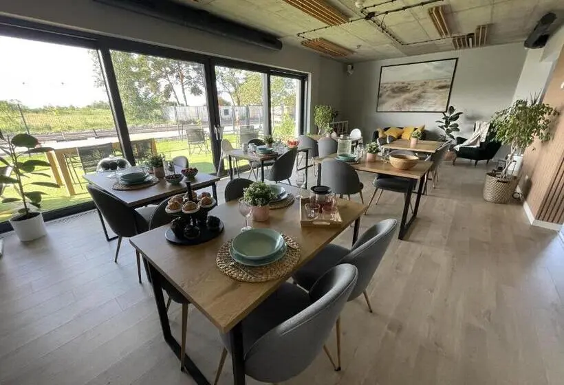 Deluxe Neljän Hengen Huone, Między Wodami