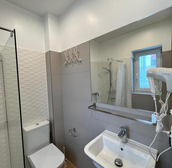 اتاق استاندارد سه نفره, Przycumuj Tu