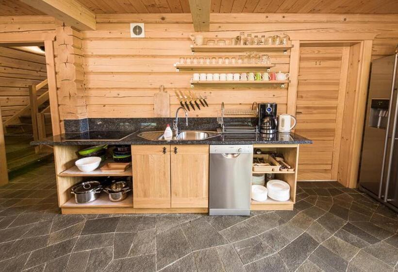 Четырехместный Номер Стандарт, Tęczowe Wzgórze