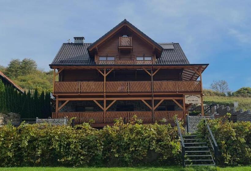 Четырехместный Номер Стандарт, Tęczowe Wzgórze