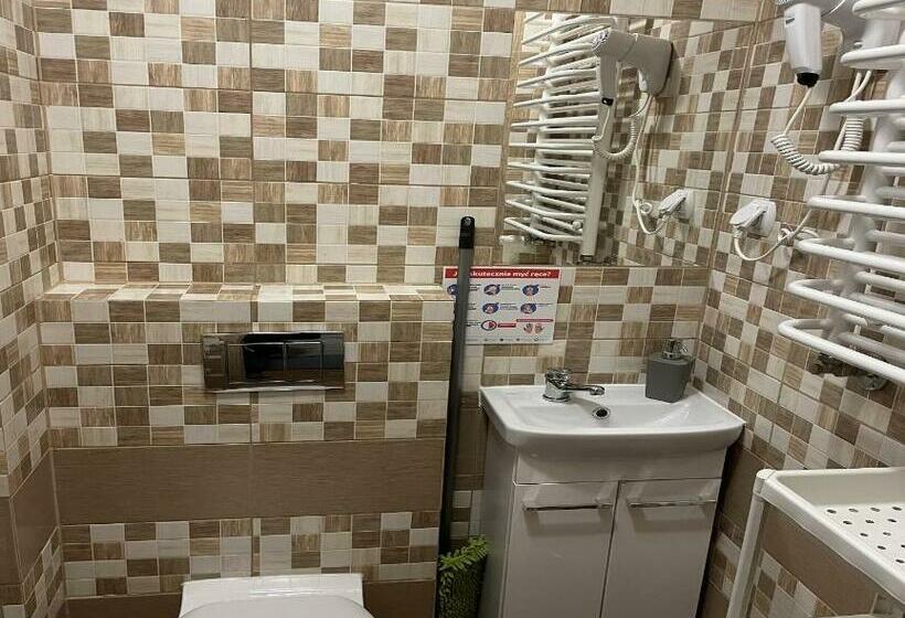 バス共有のスタンダードルーム, Eldomnoclegi, Kolejowa 15 Wągrowiec