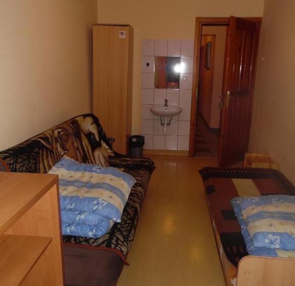 חדר סטנדרט חדר אמבטיה משותף, Nssm Tanie Spanie