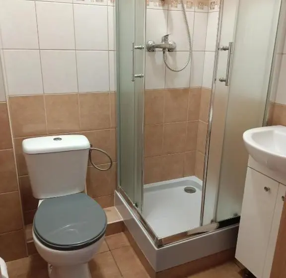 シングルベーシックルーム, Pokoje Pod świerkiem