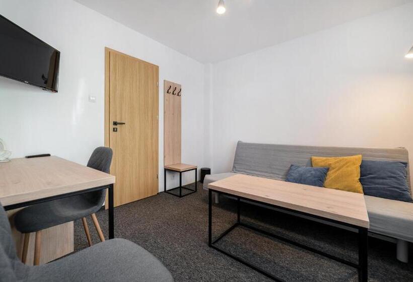 اتاق استاندارد چهار تخته, Dom Wczasowy Danusia