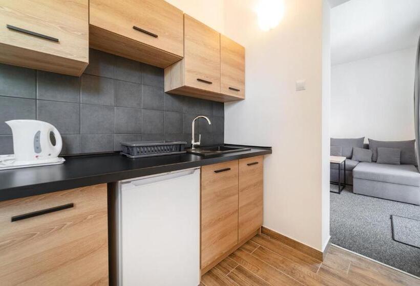 استودیو خانوادگی, Dom Wczasowy Danusia