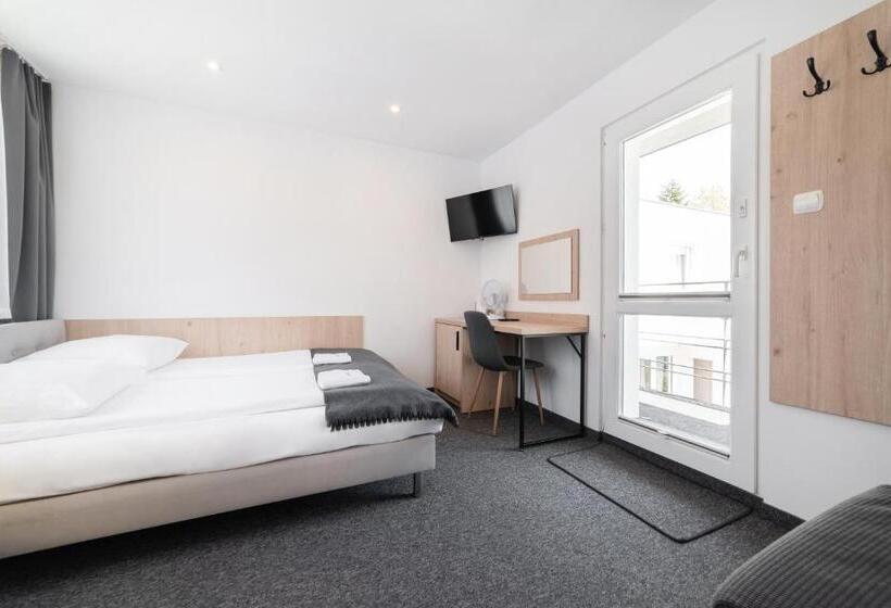 اتاق استاندارد با بالکن, Dom Wczasowy Danusia