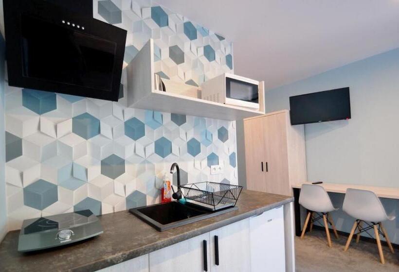 اتاق استاندارد سه تخته با بالکن, Dom Wczasowy Danusia