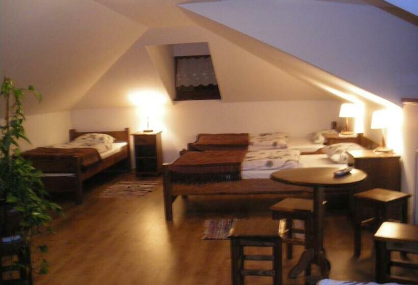 Номер Стандарт Трехместный, Gościniec Gryszczeniówka