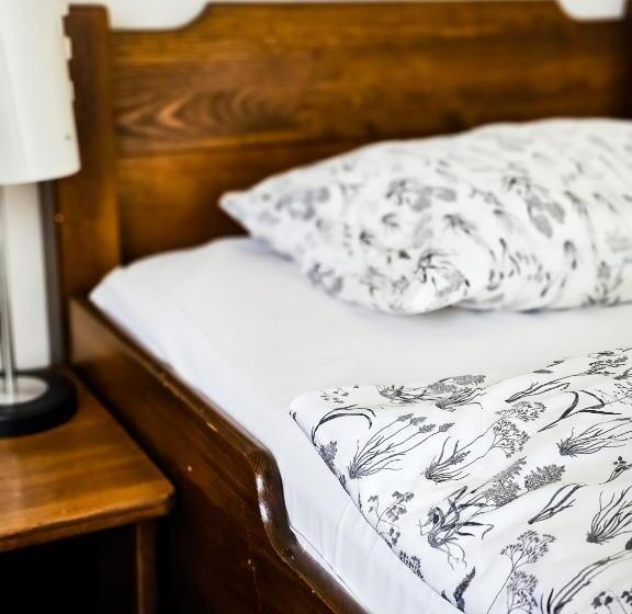 Номер Стандарт, Gościniec Gryszczeniówka