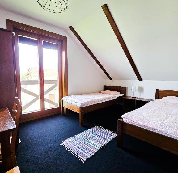 Номер Стандарт, Gościniec Gryszczeniówka