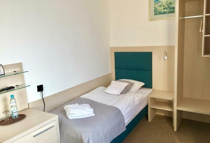 חדר סטנדרט יחיד, Neptun