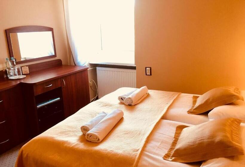 חדר סטנדרט, Neptun