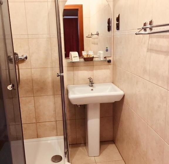 חדר סטנדרט עם מיטת קינג, Neptun