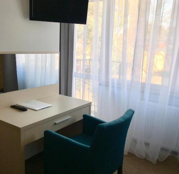 חדר סטנדרט יחיד, Neptun