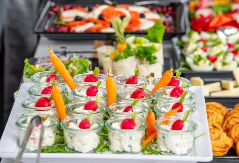 带大床的标准间, Fregata Kołobrzeg