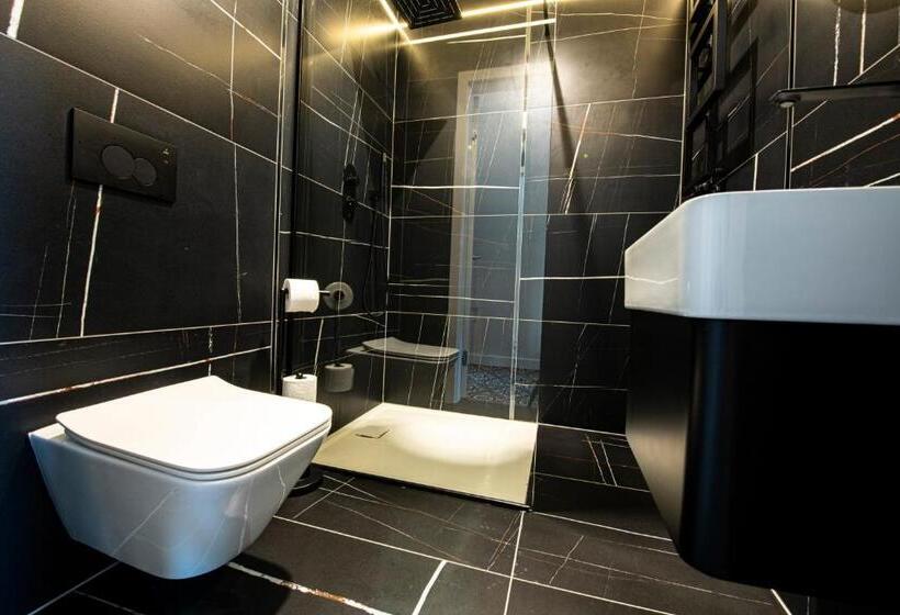 基本间, Fregata Kołobrzeg