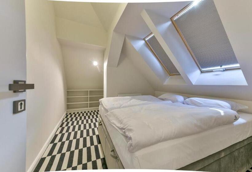 家庭间, Fregata Kołobrzeg