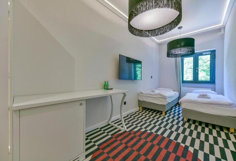 标准间, Fregata Kołobrzeg