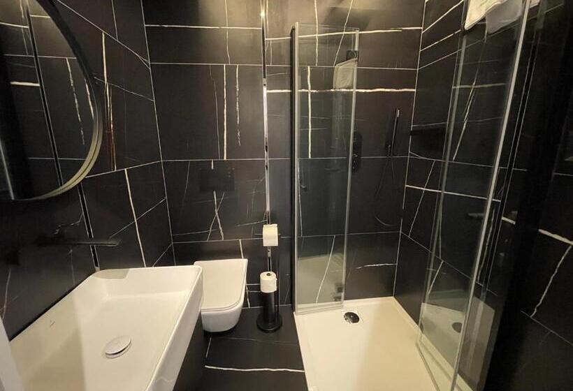 标准单人间, Fregata Kołobrzeg