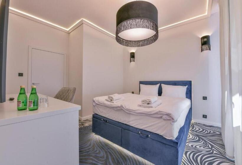 标准间, Fregata Kołobrzeg