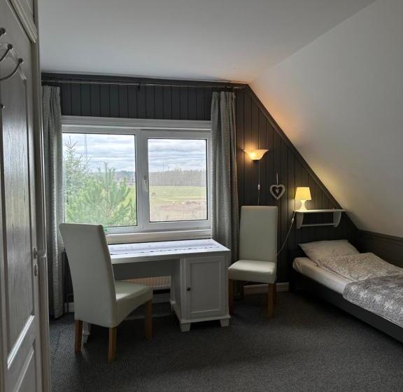 חדר סטנדרט לשלושה, Samsara   Prawdziwa Agroturystyka