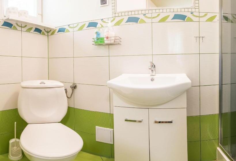 חדר סטנדרט לשלושה, Szałas Muflon   Mufflonhütte