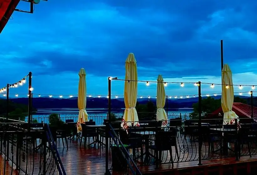キングサイズベッドのスタンダードルーム, Sztygarka Hetmańska Resort Solina