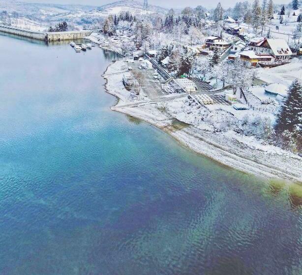 غرفة قياسية سرير كينج, Sztygarka Hetmańska Resort Solina