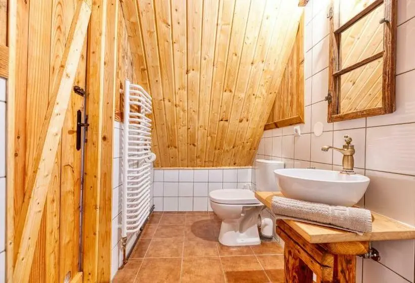 景色の見えるトリプルスタンダードルーム, Dom Pod Mandragorą, Natural House Ad 1800
