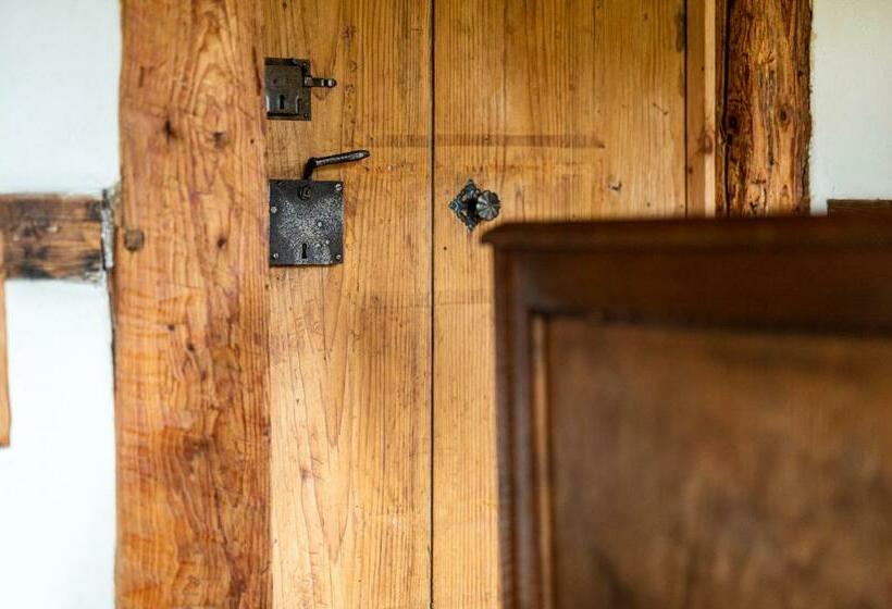 اتاق استاندارد چهارنفره با چشم‌انداز باغ, Dom Pod Mandragorą, Natural House Ad 1800