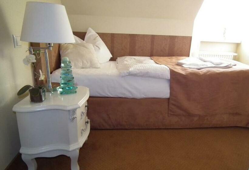 اتاق استاندارد یک نفره, Villa Siesta