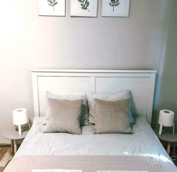バス共有のスタンダードルーム, Bankowa 8 Guest Rooms
