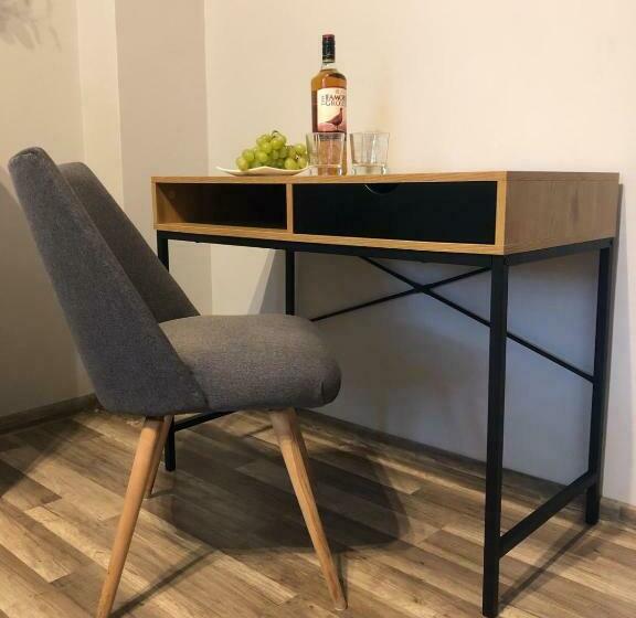 バス共有のスタンダードルーム, Bankowa 8 Guest Rooms