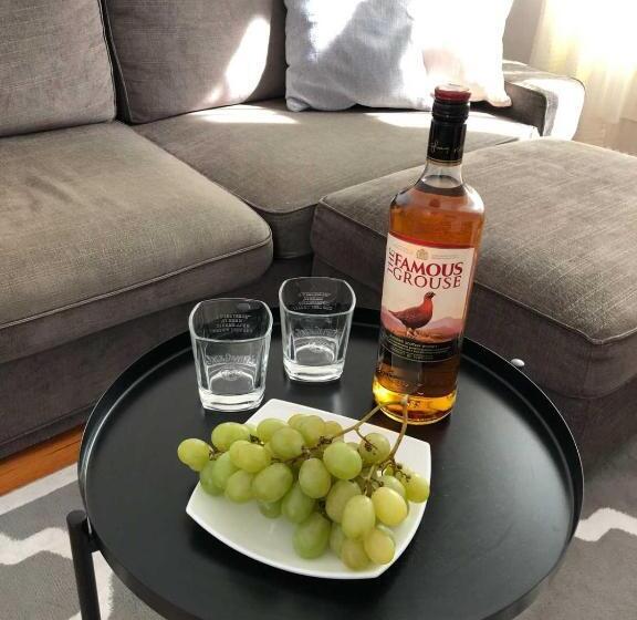 バスルーム共有のトリプルスタンダード, Bankowa 8 Guest Rooms