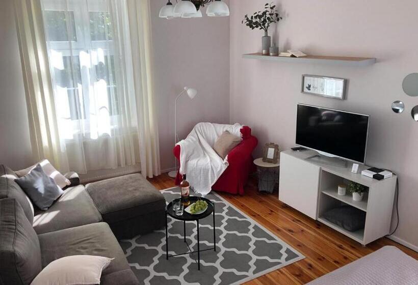 Трехместный Номер Стандарт Совместная Ванная, Bankowa 8 Guest Rooms