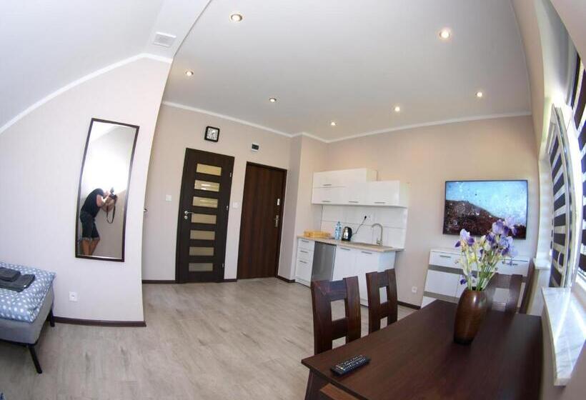 آپارتمان 1 خوابه, Kancelaria