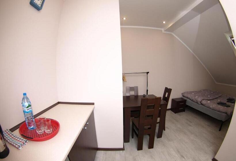 آپارتمان 1 خوابه, Kancelaria