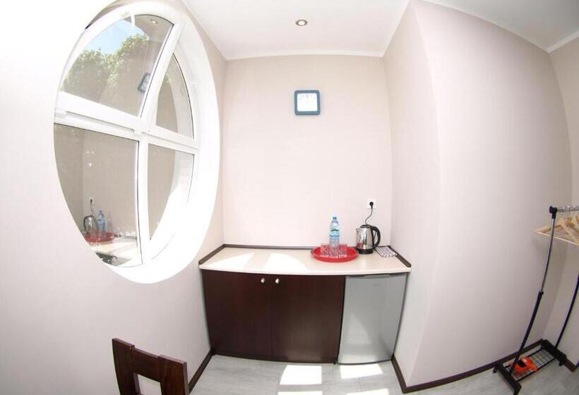 آپارتمان 1 خوابه, Kancelaria