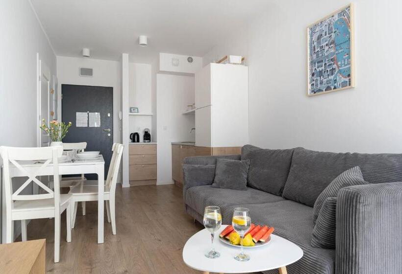 Апартаменты 1 Спальня, Symphony Baltica Towers Apartamenty